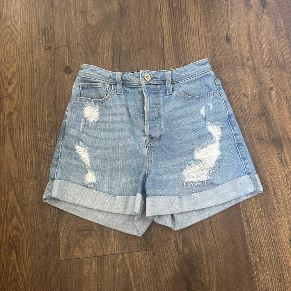 Hollister mom shorts